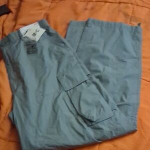 Uniqlo Gray Cargo Pants Lightweight Relaxed Fit